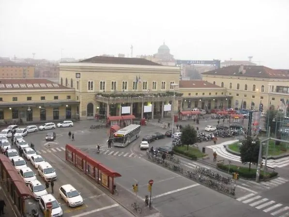 Hotel Bologna Bed Station